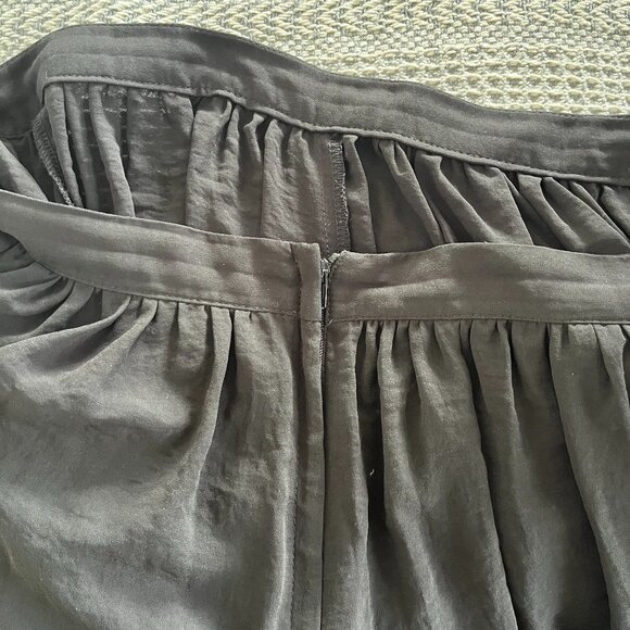 H&M Pleated Maxi Skirt - Picture 2 of 3